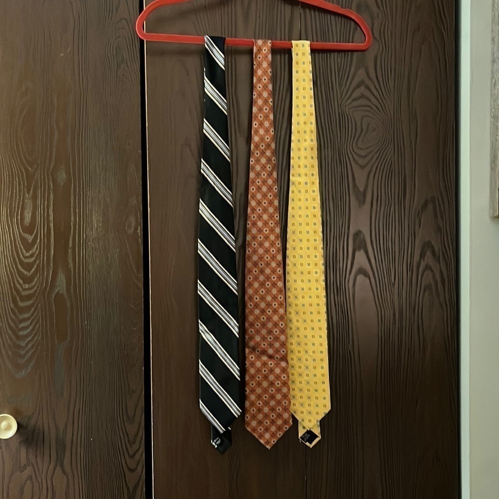Jos. A. Banks men’s ties. Three ties in the bundle from the Executive Collection